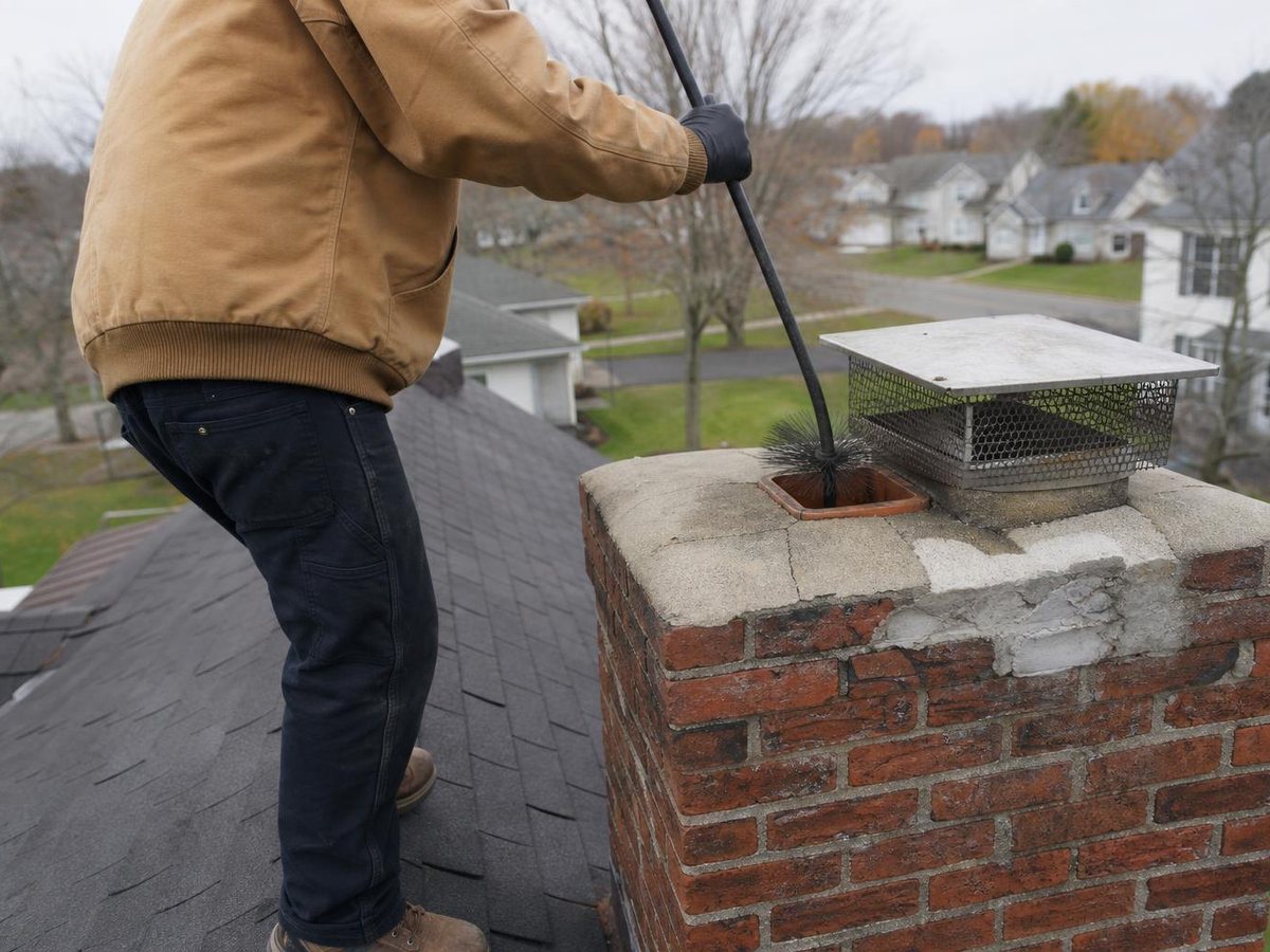 Lutz Chimney Services work in Lytle